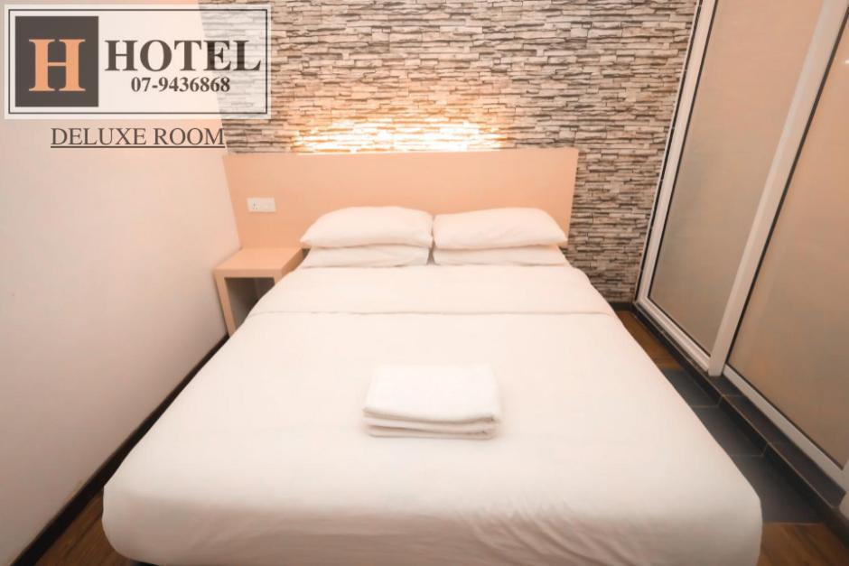 H Hotel Segamat Exterior photo