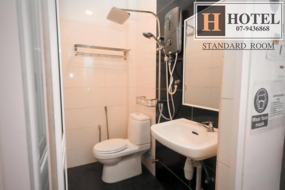 H Hotel Segamat Exterior photo