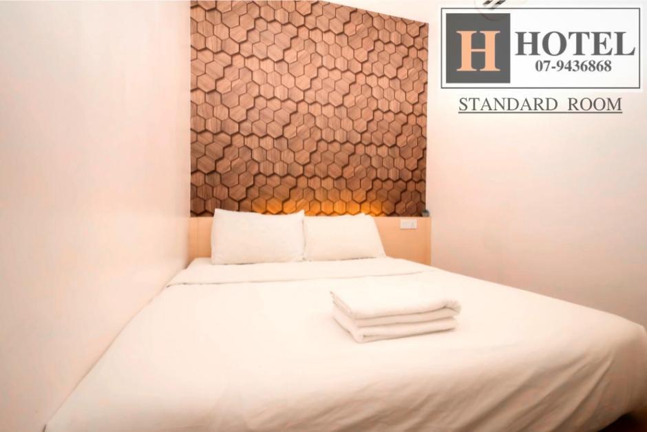 H Hotel Segamat Exterior photo